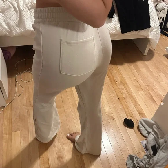 Crème sweatpants wide leg flared Hollister - Picture 3 of 3